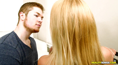 Average sized dinky is enough to make ravishing blonde woman Jenny Taylor moan