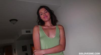 Sassy babe Kat Arina boasts of her banging skills